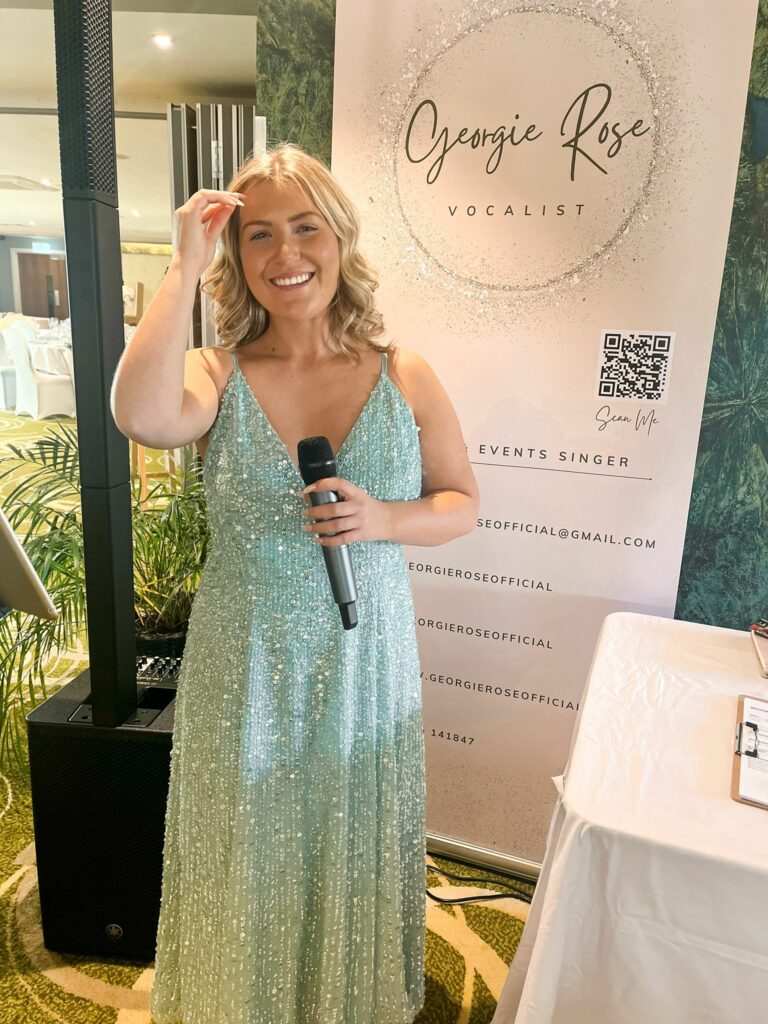 Wedding and events singer Georgie Rose